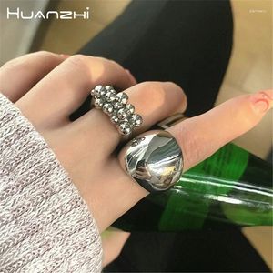 Bagues de cluster Huanzhi Silver Color Balls Bague pour femmes filles Ins Tendance exagérée Classique Simple Design Chunky Heavy Metal Party Bijoux