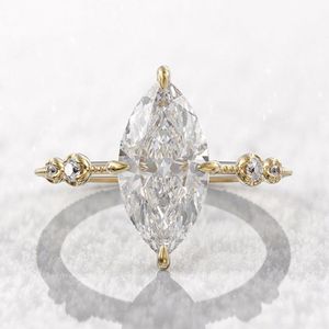 Cluster ringen Huitan AAA Crystal Marquise Cubic Zirconia voor vrouwen Fashion Thin Ring Engagement Wedding Accessoires Statement Sieraden 230420