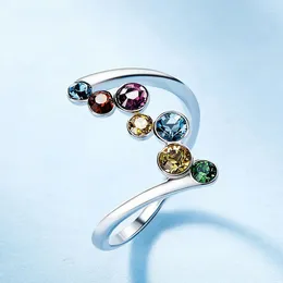 Cluster Anéis Huitan Fantasia Colorido CZ Anel de Dedo para Meninas Metal Prata Cor Requintada Acessórios Femininos Desgaste Diário Festa Jóias Presentes