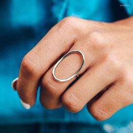 Cluster ringen Huitan minimalistische ovaalvormige vinger voor vrouwen 3 metalen kleuren dagelijks slijtage hiphop meisjes mode veelzijdige sieraden