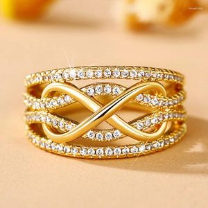 Anneaux de cluster Huitan Unique Infinite Love Design Femmes pour mariage Engagement Band Accessoires de luxe Tendance Eternity Bijoux en vrac