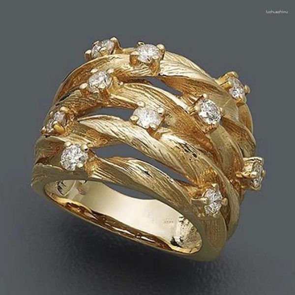 Anneaux de cluster Hyperbole Large Bague pour femmes Couleur Or Luxe Twist Design Band Cocktail Mode Femme Accessoires Party Bijoux Cadeaux