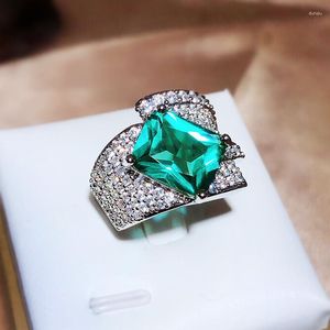 Bagues en grappe Imitation Paraiba Twist The World Ring Lake Green High Carbon Diamond Color Treasure Opening Party Gift