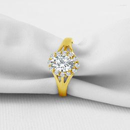 Bagues de cluster IOGOU Split Shank Bague de fiançailles 10K Solid Gold Luxe Fine Bijoux Ovale Coupe 5 7mm D / VVS1 Moissanite Mariage pour les femmes