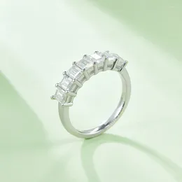Cluster Anneaux Jewelry S925 2.1CT 3X4MM VVS Diamants synthétiques Mariage Femme Femme Anneau de fiançailles Emerald Coup Moisanite Déclaration pour les femmes