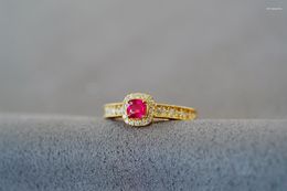 Anillos de racimo JHY Sólido 18K Oro Naturaleza 0.4ct Rubí rojo Piedras preciosas Diamantes Mujeres Joyería fina Presenta la advertencia de seis palabras