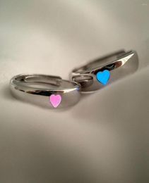 Cluster anneaux jwer 2023 Love Luminous Ring pour couple créatif brillant dans le joueur sombre 2 correspondant aux femmes de jeu hommes Valentin34563972