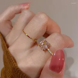 Cluster Ringen KADRUFI Vierkant Roze Kubieke Zirkoon Voor Vrouwen Koreaanse Mode Luxe Strass Verstelbare Vinger Ring Set 2 stks Sieraden Gift