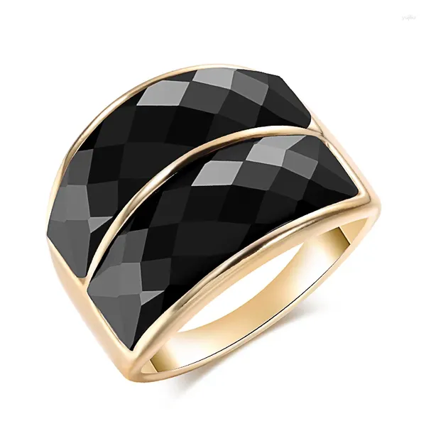 Anneaux de cluster Kinel Pierre rouge Big Bague pour femmes Luxe Gold Couleur Engagement Party Fashion Bijoux Cadeau 2023