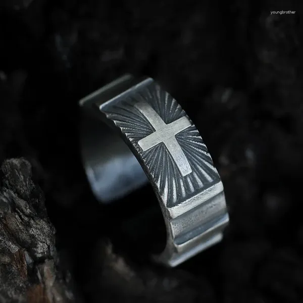 Anillos de racimo KOFSAC Retro Thai Silver Cross Ring para hombres Tamaño abierto Santa Luz Única 925 Joyería Regalo de aniversario