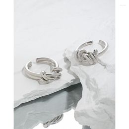 Anillos de racimo Coreano Ins Diseño de nicho de viento frío Industria pesada Personalidad Nudo de bobinado multicapa simple S925 Anillo de plata esterlina Mujer