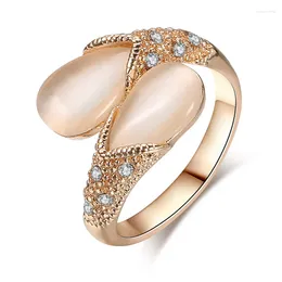 Cluster anneaux coréens bijoux drop drop en forme de cristal blanc incrusté alliage haut de gamme ctystal femelle exquise