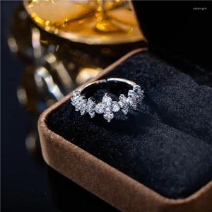 Cluster ringen Koreaanse stijl zirkoonbloem open ring Frans eenvoudige mode vinger elegant licht luxe sieraden