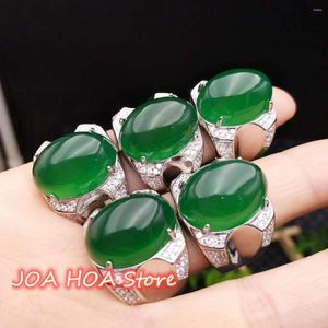 Bagues de Grappe Dernière Calcédoine Verte Haute Naturelle 925 Plaqué Argent Incrusté Atmosphère Hommes Bague Vert-Agate Emeraude Jade Handring Jewel