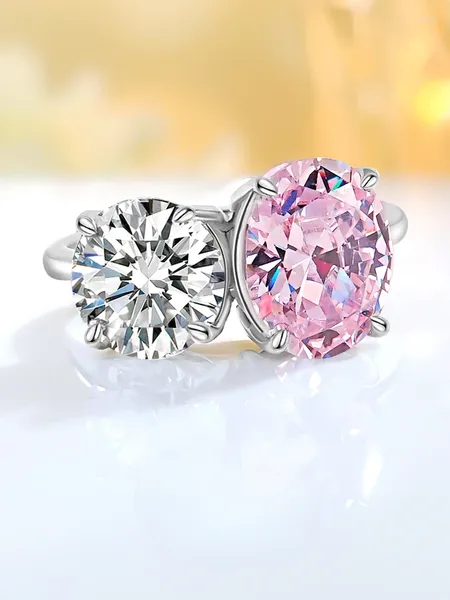 Bagues de cluster Light Luxury Contraste Couleur Rose Diamant 925 Bague en argent sterling à haute teneur en carbone double pierre douce.