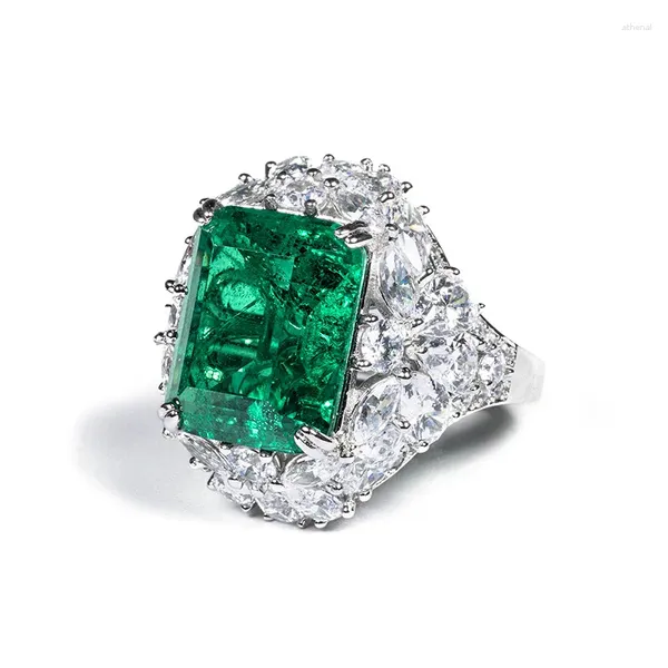 Anillos de racimo Lind Flor de lujo 925 Plata esterlina Rectángulo grande Piedra verde Diamante de alto carbono Creado Joyería esmeralda