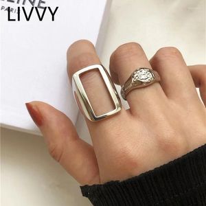 Bagues de cluster LIVVY Couleur Argent Creux Rectangulaire Exagéré Bague Pour Femmes Hommes Ouverture Irrégulière Personnalité Mode Bijoux De Fête