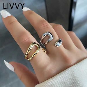 Cluster anneaux Livy Silver de haute qualité Smooth Smooth Geométrique irrégulière creux ouverte ANNAUX adapté aux bijoux de fête d'anniversaire de mode pour femmes H240504