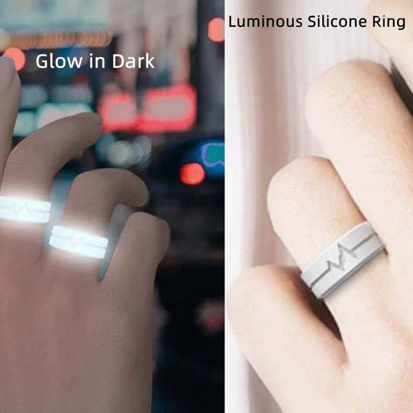 Anillos de racimo Anillo de silicona suave luminoso para mujeres Niñas Parejas Joyería Lámpara de supervivencia al aire libre Fiesta Resplandor en el dedo de moda oscuro