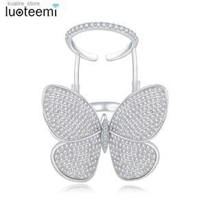 Clusterringen LUOTEEMI Hoge kwaliteit Koreaanse mode-bruiloft vlinderringen voor tieners Micro verharde glanzende CZ beweegbare sieraden voor kerstfeest L240315