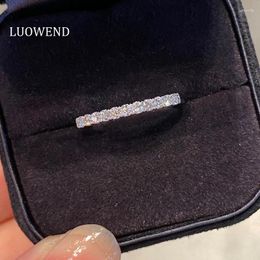 Cluster anneaux Luowend 18k or blanc réel diamant naturel forme romantique Mariage exquis pour les femmes qui ont une fête de fiançailles élevée