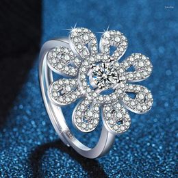 Clusterringen Luxe Crystal Sunflower Ring For Lady Wedding Accessories Trendy Sterling 925 Zilveren vrouwelijke sieraden Glanzende vinger Bijou