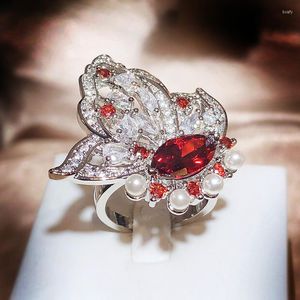 Bagues De Grappe De Luxe Papillon Élégant Avec Bling Zircon Petite Perle D'eau Douce 925 Argent Tempérament Bague De Mariage Fine Jewelry