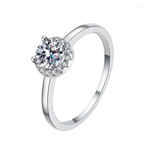 Cluster anneaux de luxe VVS1 D Couleur Moisanite Diamond Ring PT950 Platinum Foded Sweet Round Forme étincelante