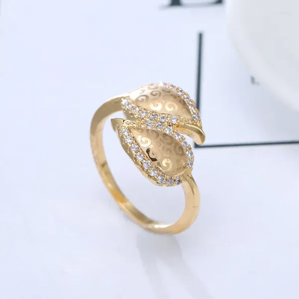 Anillos de racimo Luxury Women Gold Crystal Zircon Ring Plant Flower Pétalo láser Cóctel Party Jewelly Valentín regal