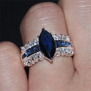 Cluster Ringen Marquise Cut 3 Blauwe Saffier Bruiloft Verzilverde Ring Voor Vrouwen Mannen Luxe Klassieke AAA Zirconia Koperen Ring Sieraden GiftCluster