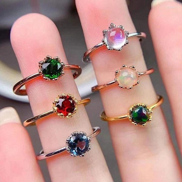 Anillos de racimo MeiBaPJ Precio al por mayor Diopside / Granate / Opal / Topaz / Moonstone Corona simple para mujeres 925 Joyería de boda fina de plata