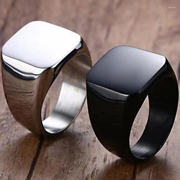 Anillos de racimo Hombres Anillo punk Acero inoxidable Estilo simple Negro Dorado Plata Color Cuadrado Signet Charm Hiphop Joyería de moda Regalo de fiesta