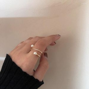 Anillos de racimo Mengjiqiao 2022 coreano elegante perla brillante circón delicada cruz para mujeres estudiantes medio dedo nudillo joyería de fiesta