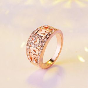Cluster Rings Mengyi Fashion 9 2 5 Color CZ Stone vrouwelijke ring gouden brief moeder voor vrouw moederdag cadeau