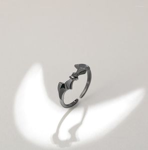 Cluster Ringen Metal Punk Black Soul Demon Bat Ring voor mannen en vrouwen Wit Hart Open Vinger Hip Hop Paar Mode