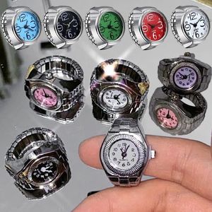 Clusterringen Mini Finger Watch Vintage Punk Elastic Alloy Band Fashion Couple Ring Sieraden Klok Romeinse cijfers Dial Quartz Watches Men