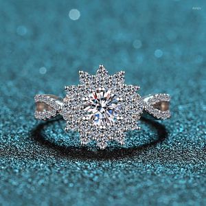 Clusterringen Moissanite enkele boorring gepasseerd diamantteststeen 925 Sterling Silve Lotus Flower Vorm 0.5ct Fashion Wedding Sieraden