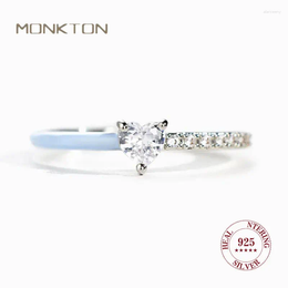 Bagues de cluster Monkton 925 Sterling Silver Bague de fiançailles en forme de coeur Fine Zircon Coupe Demi-émail pour femmes Bijoux de mariage classiques