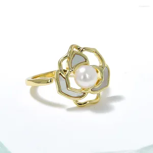 Cluster anneaux Natural Pearl Camellia Ring Designer incrusté de luxe de luxe