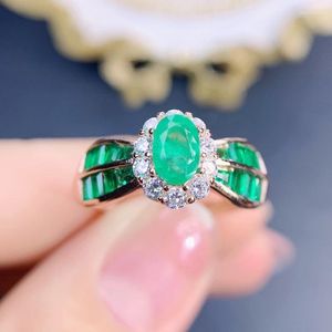 Bagues de cluster Bague d'émeraude verte naturelle véritable par bijoux 4 6mm 0,5ct Pierre précieuse 925 Sterling Silver Fine J23886