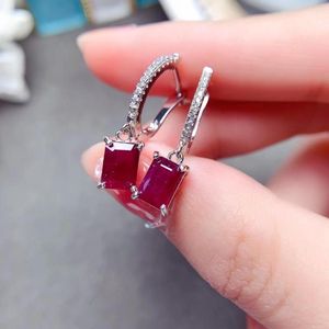 Clusterringen Natural Ruby Earrings dames sieraden Fijne echte 925 Silver Gemstones gecertificeerde high -end geschenken