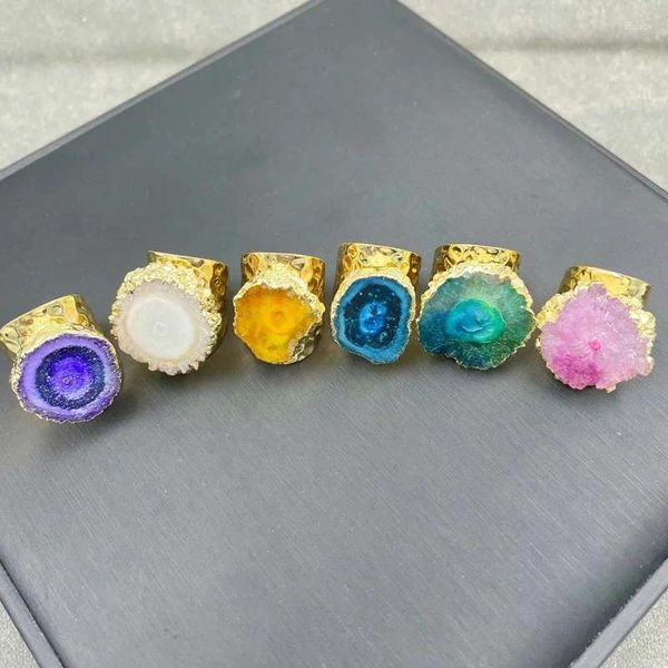 Anillos de racimo Anillo de piedra de ágata de sol natural Chapado en oro Envuelto Retro Accesorios personalizados europeos y americanos Origen al por mayor