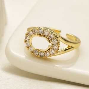 Clusterringen Open vergulde gouden ring Heren diamanten ringen Designer sieraden Verguld goud Zilver Eenvoudig glanzend Klassiek Bague paar cadeau Verlovingsringen voor vrouwen