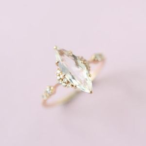 Clusterringen Origineel Design Horse Oog Diamant Retro Wit Crystal Light Luxe Noble Cut Sparkling Women's Opening Verstelbare Ring