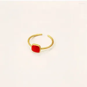 Bonnes de cluster Original Design Silver incrusté en émail en porcelaine rouge ouverture rouge Ringable Retro Retro Simple haut de gamme Bijoux pour femmes