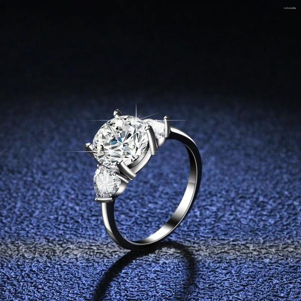 Cluster anneaux Platinum PT950 Classic Four Ring à griffe 3 Femmes de diamant Moisanite Cœur pour les bijoux d'oeufs