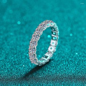Bagues de cluster Queenme Moissanite pour les femmes 925 Sterling Silver Full Circle Row Diamond Ring Eternity Wedding Engagement Fine Jewelry