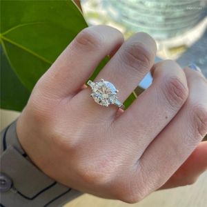 Cluster Rings RandH Real 14K Solid Gold 10.0mm 3.6CT Round Moissanite And Two Tapered Baguette Heart Arrow Women Ring For Engagement