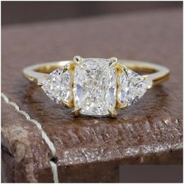 Clusterringen Randh massief 18K geel goud, stralend geslepen 7,5 mm 3 stenen Moissanite ring 1,00 CT D kleur fijne sieraden voor vrouwen bruiloft D Dhq6M