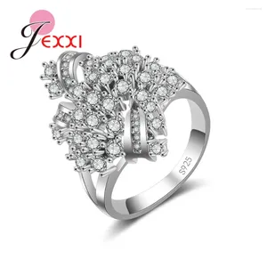 Cluster anneaux vraiment fine 925 Mariage des femmes en argent sterling avec de bonne qualité en zircone en zircone inlaide accessoire